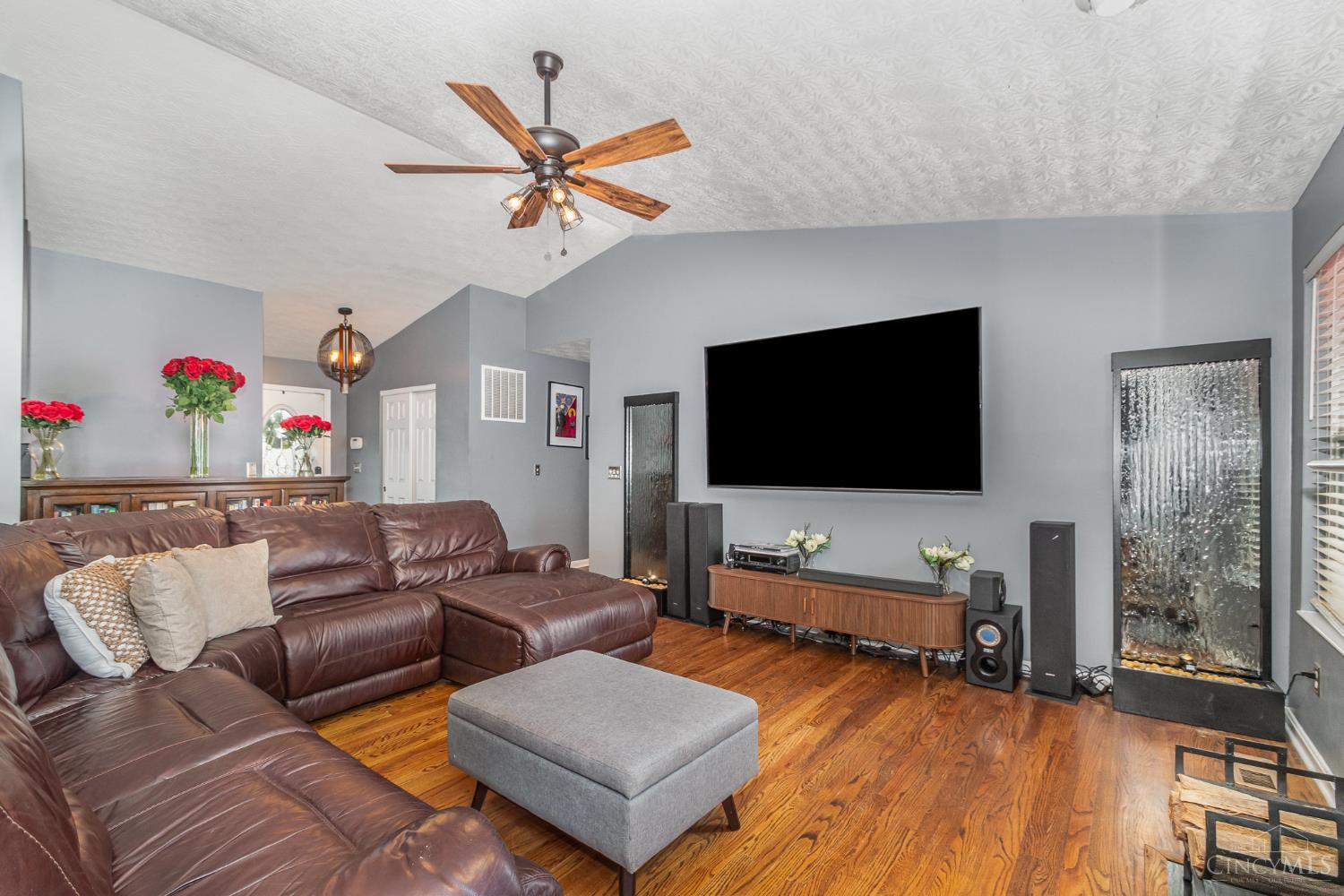 2484 Deercove Court