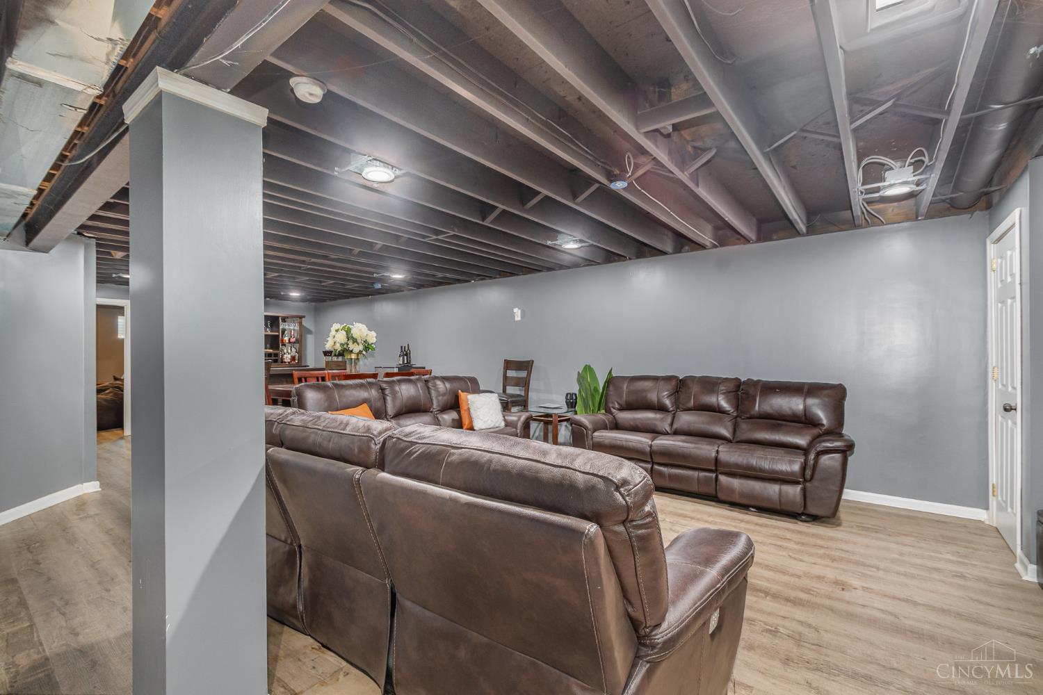 2484 Deercove Court