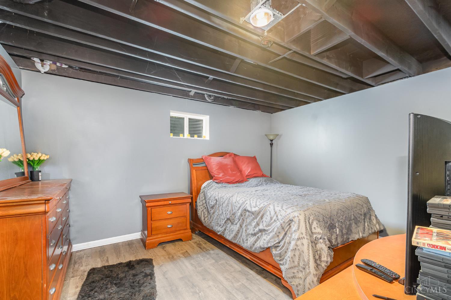 2484 Deercove Court