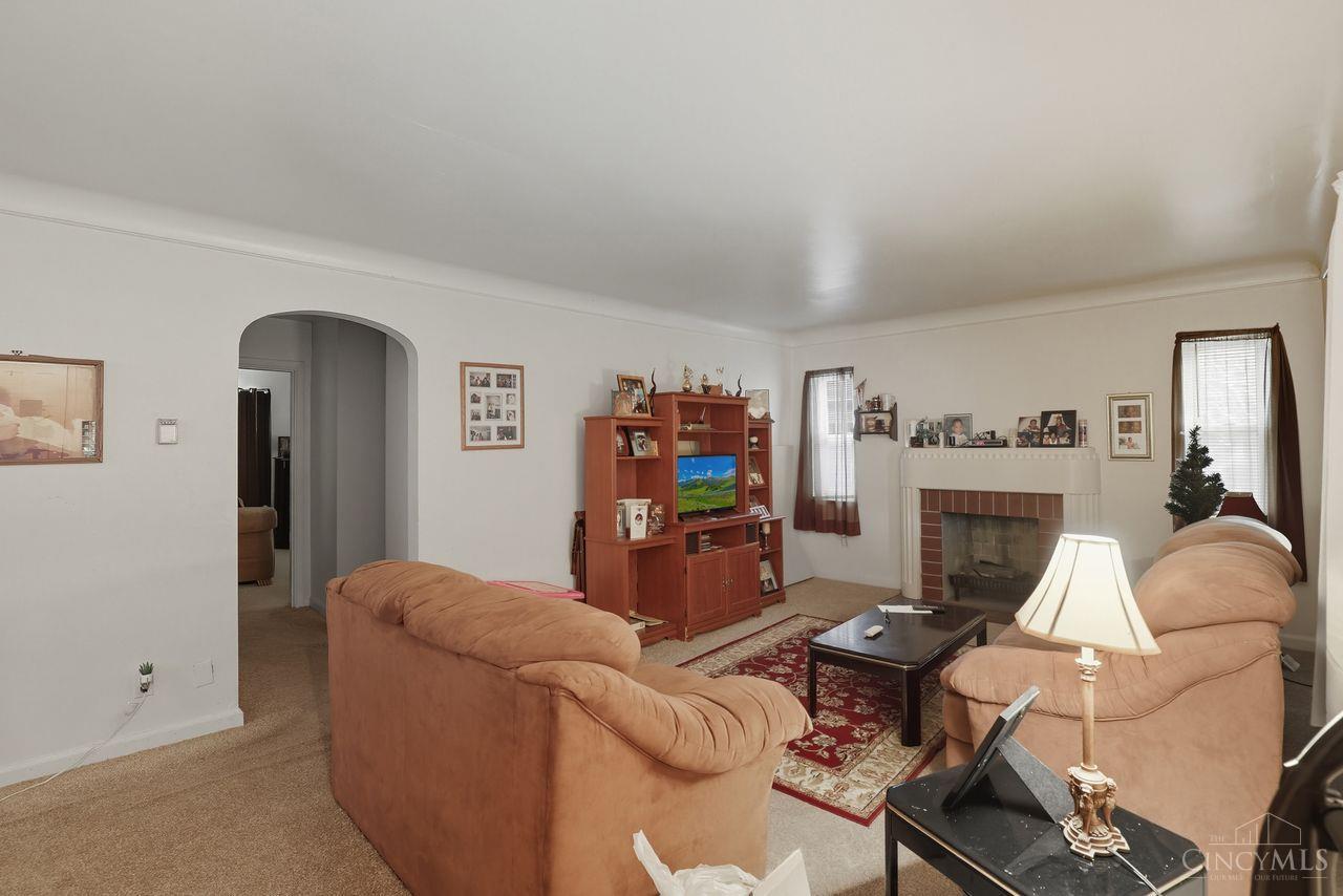 1710 Carrahen Avenue