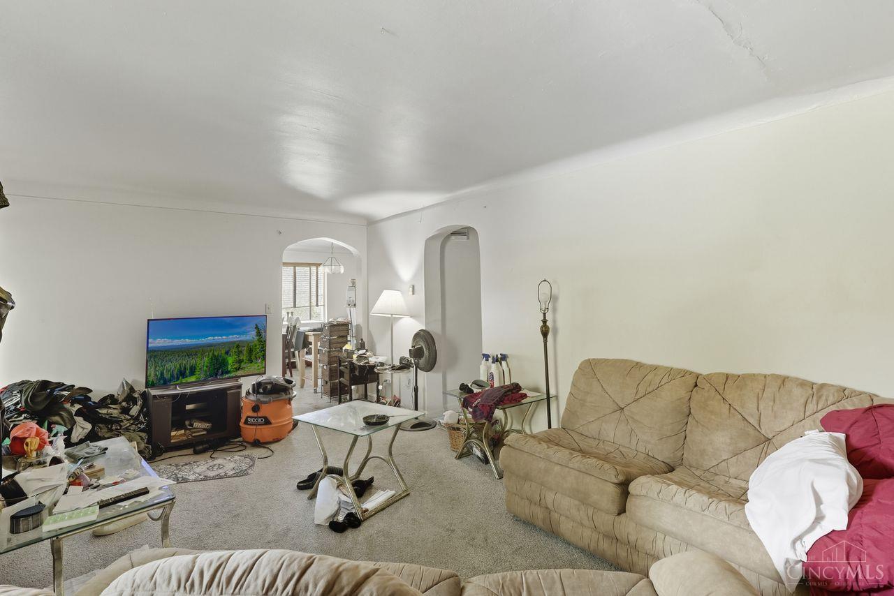 1710 Carrahen Avenue