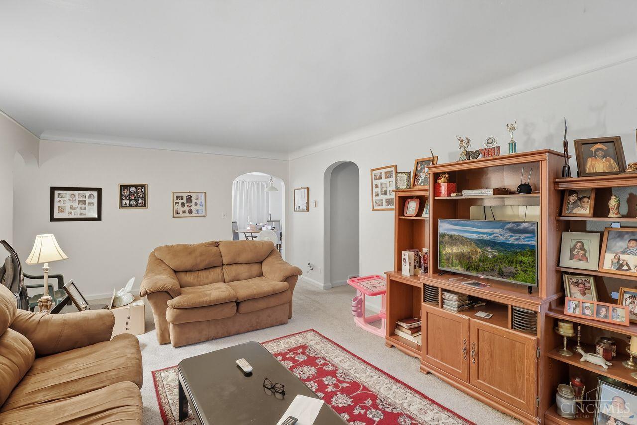 1710 Carrahen Avenue