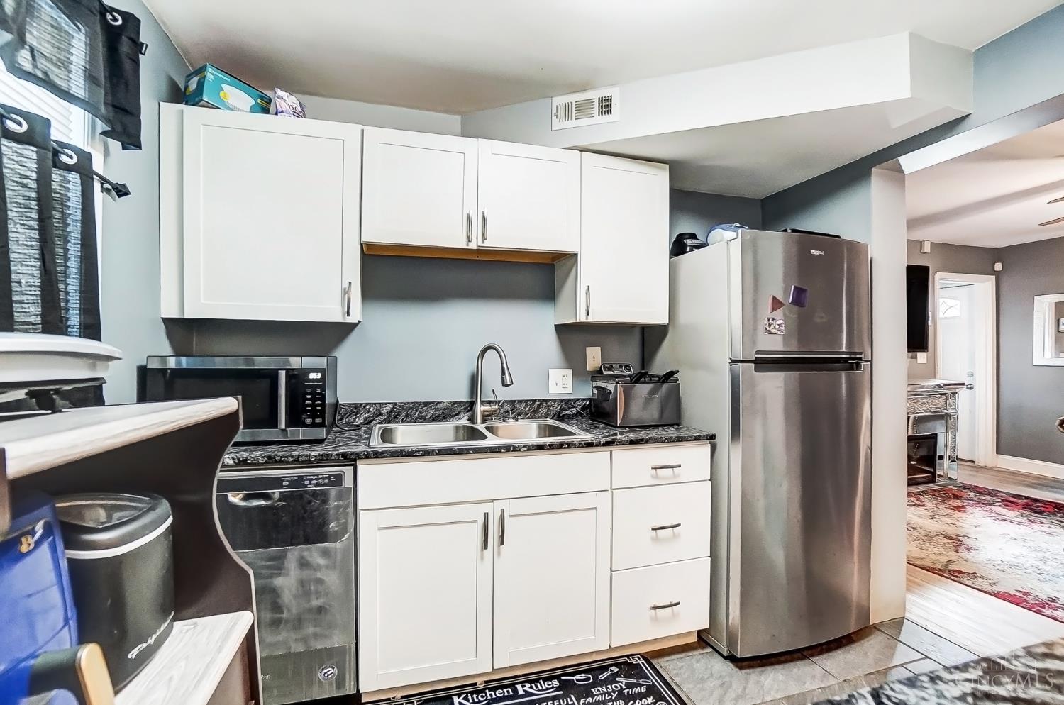 2424 Westwood Northern Boulevard