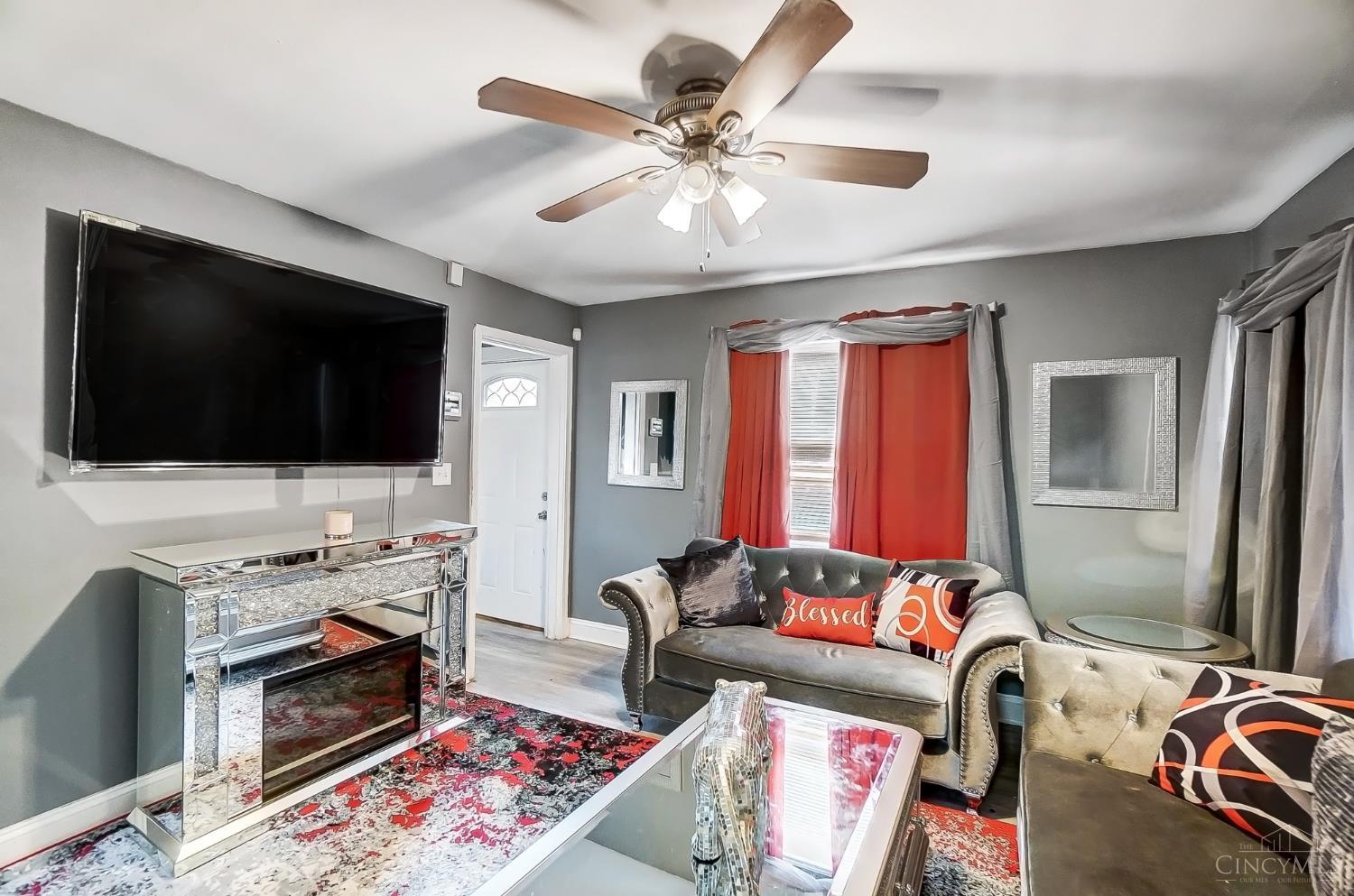 2424 Westwood Northern Boulevard