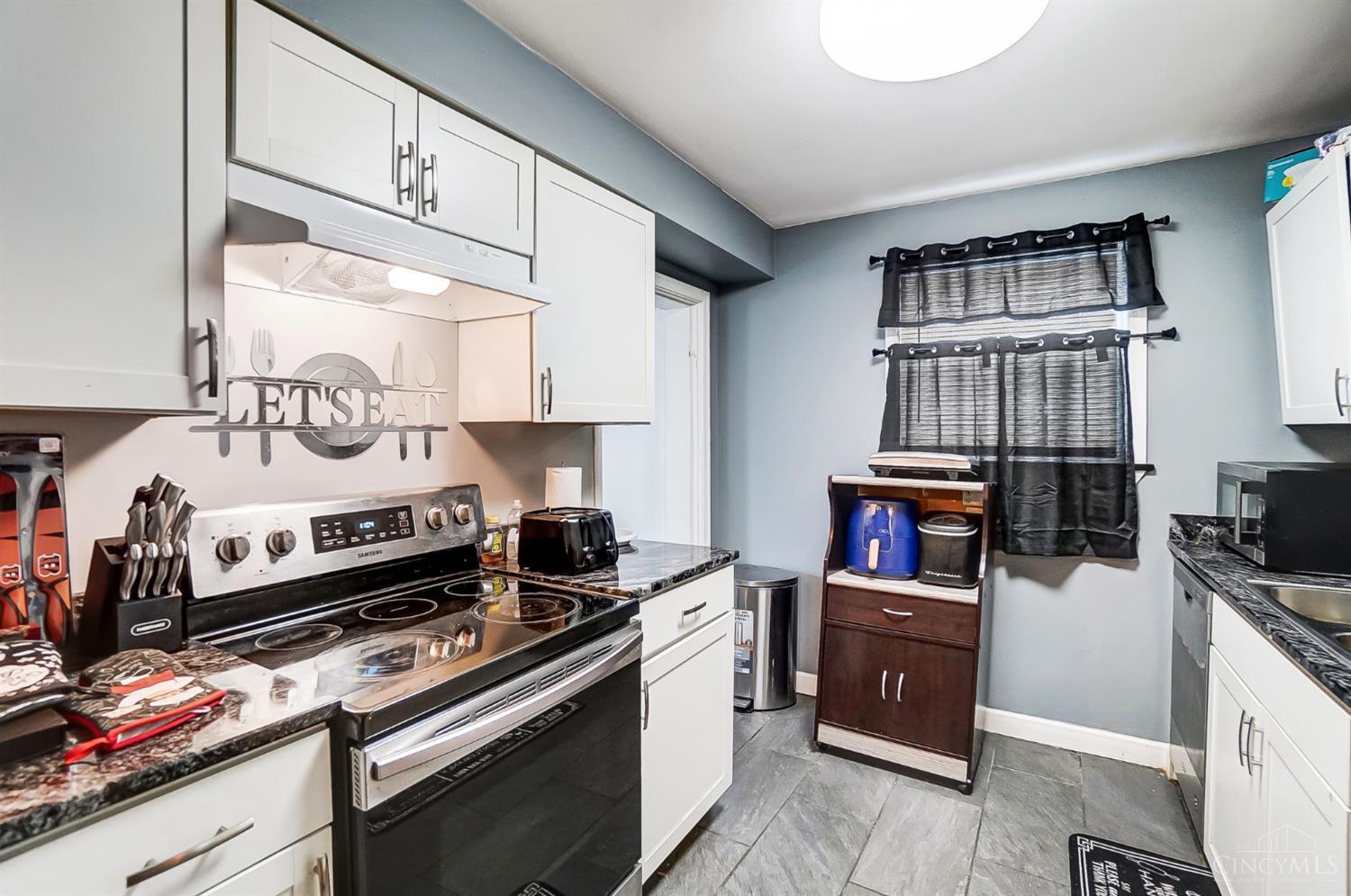 2424 Westwood Northern Boulevard