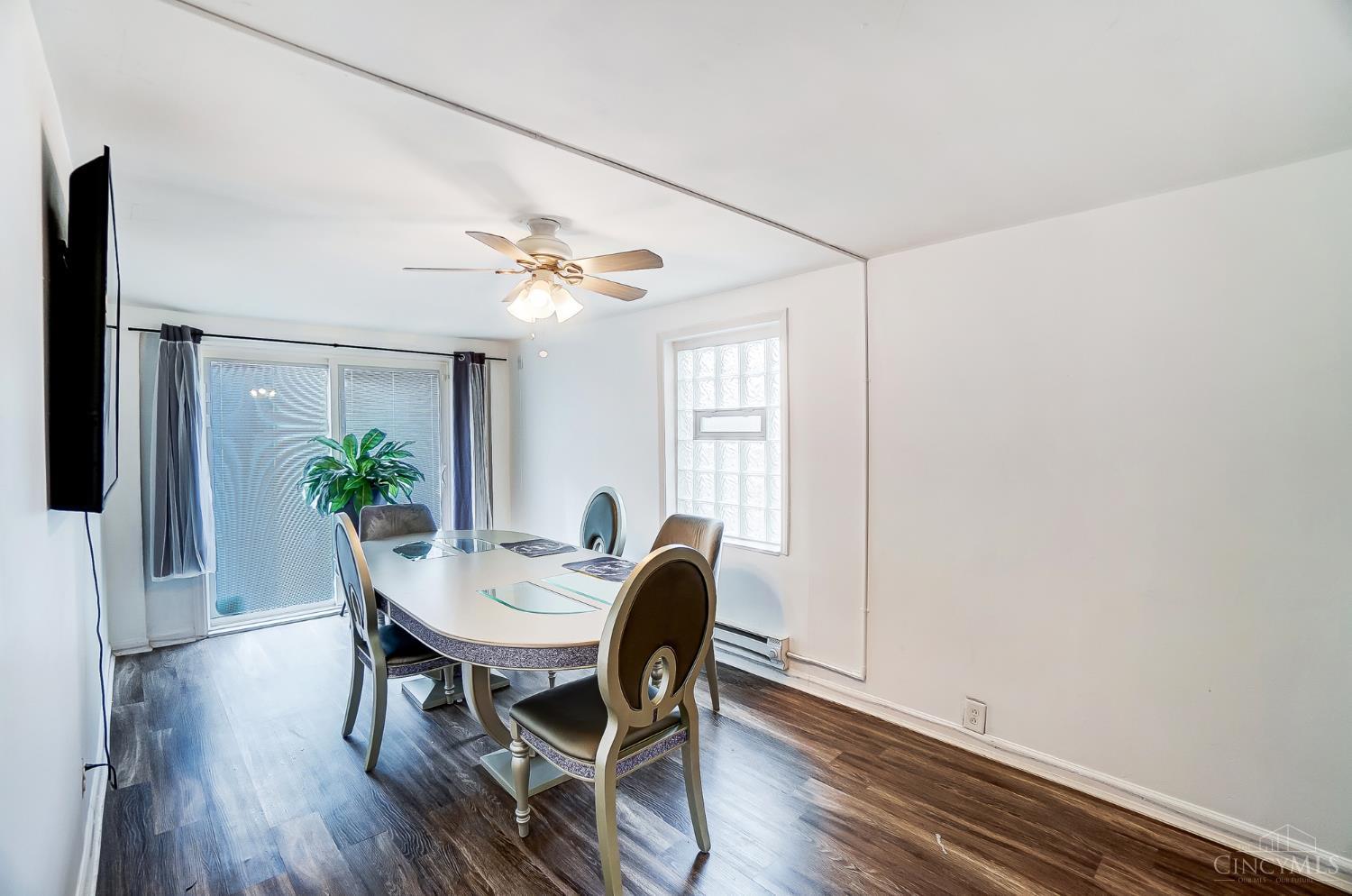 2424 Westwood Northern Boulevard