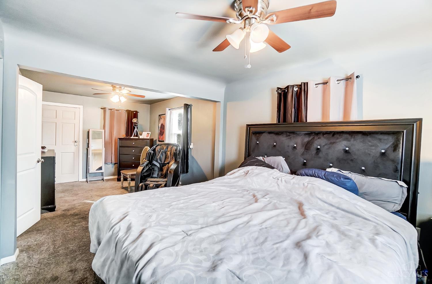 2424 Westwood Northern Boulevard