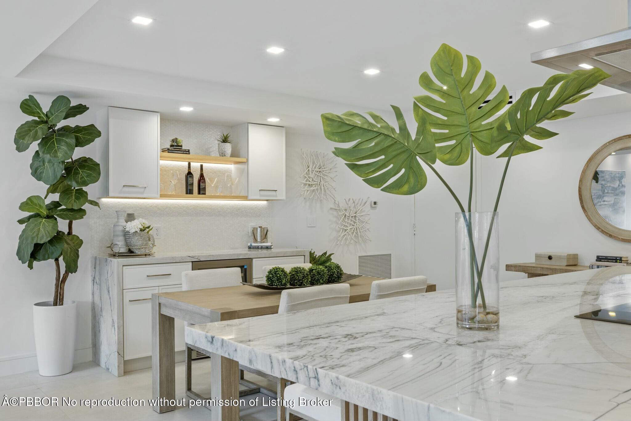 2773 S Ocean Boulevard, 2060