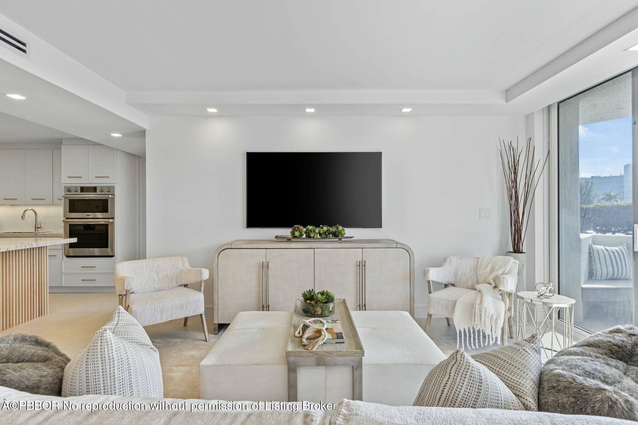 2773 S Ocean Boulevard, 2060