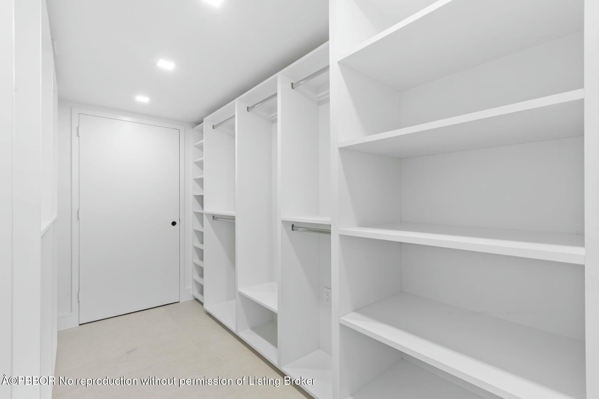 2773 S Ocean Boulevard, 2060