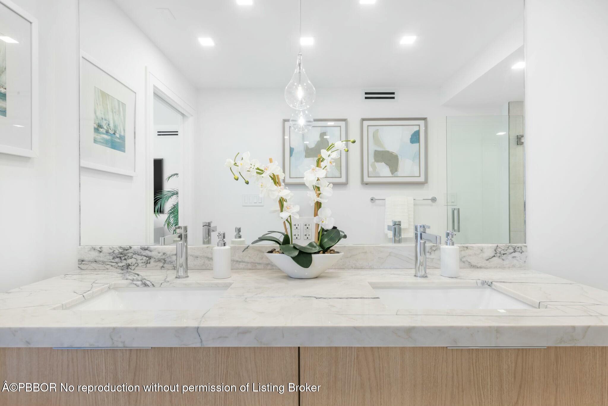 2773 S Ocean Boulevard, 2060