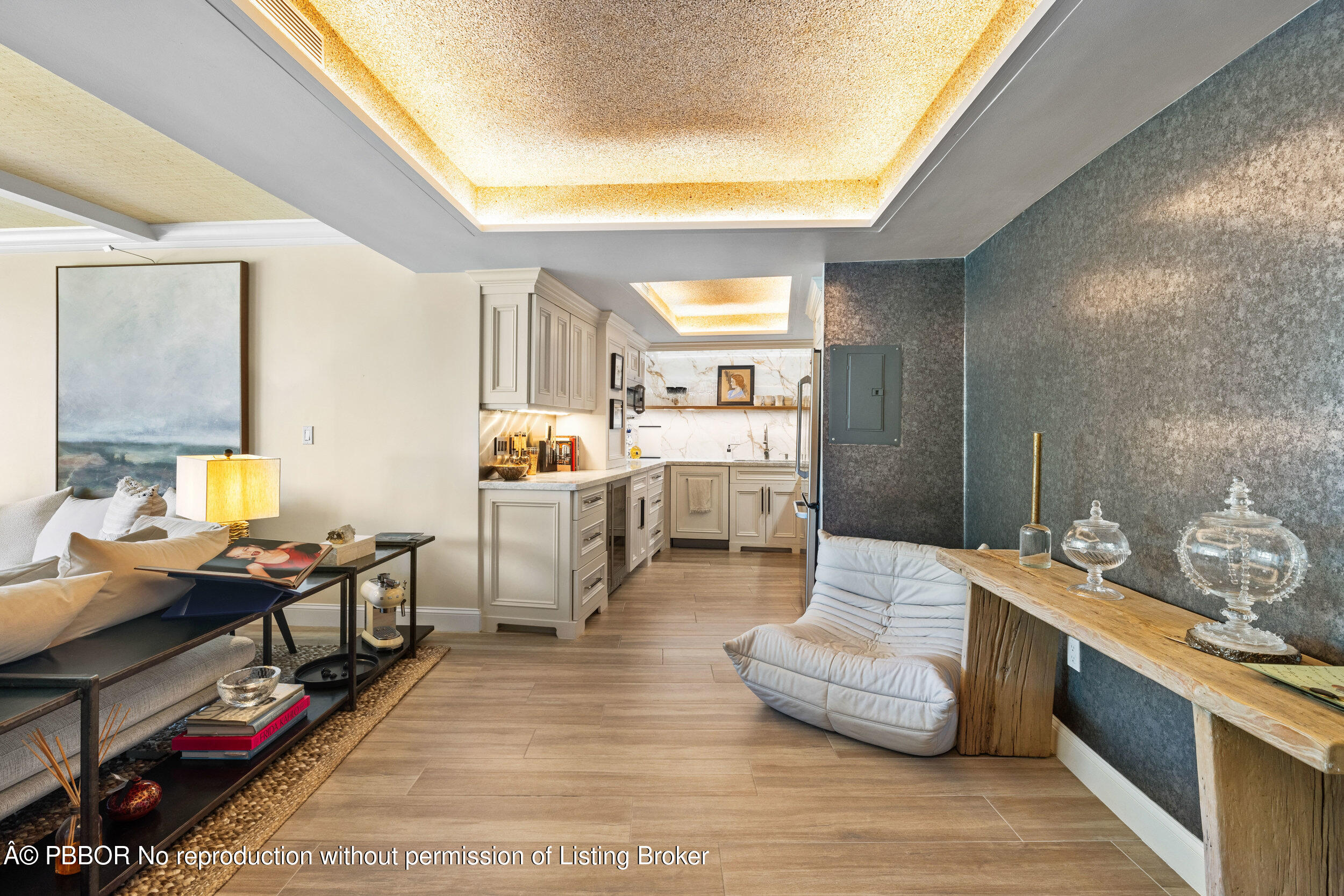 2774 S Ocean Boulevard, 205