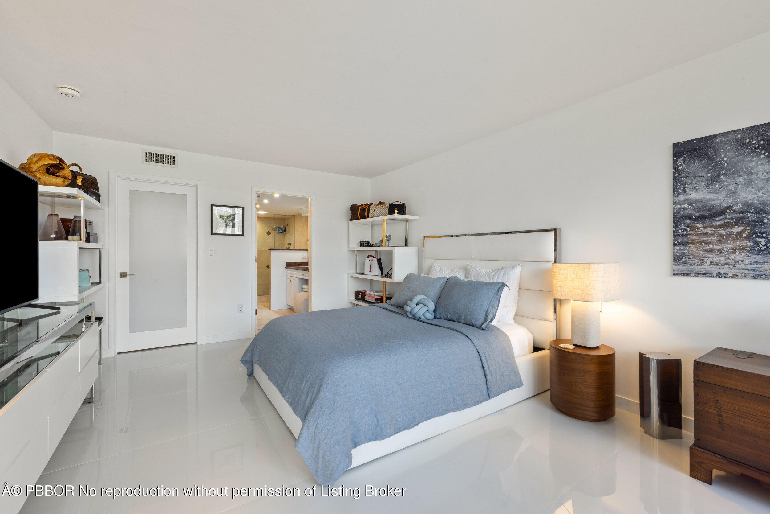 2773 S Ocean Boulevard, 2050