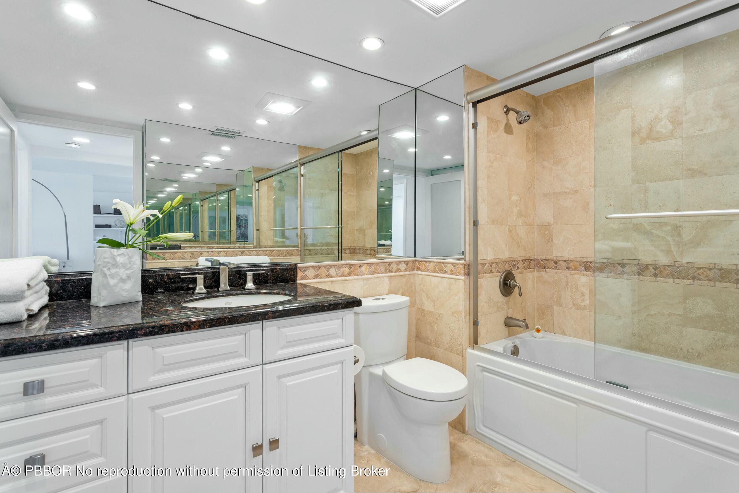 2773 S Ocean Boulevard, 2050