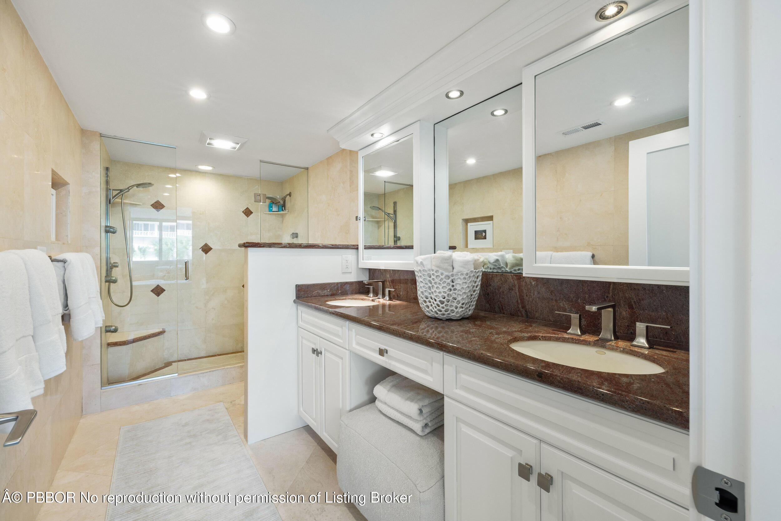 2773 S Ocean Boulevard, 2050