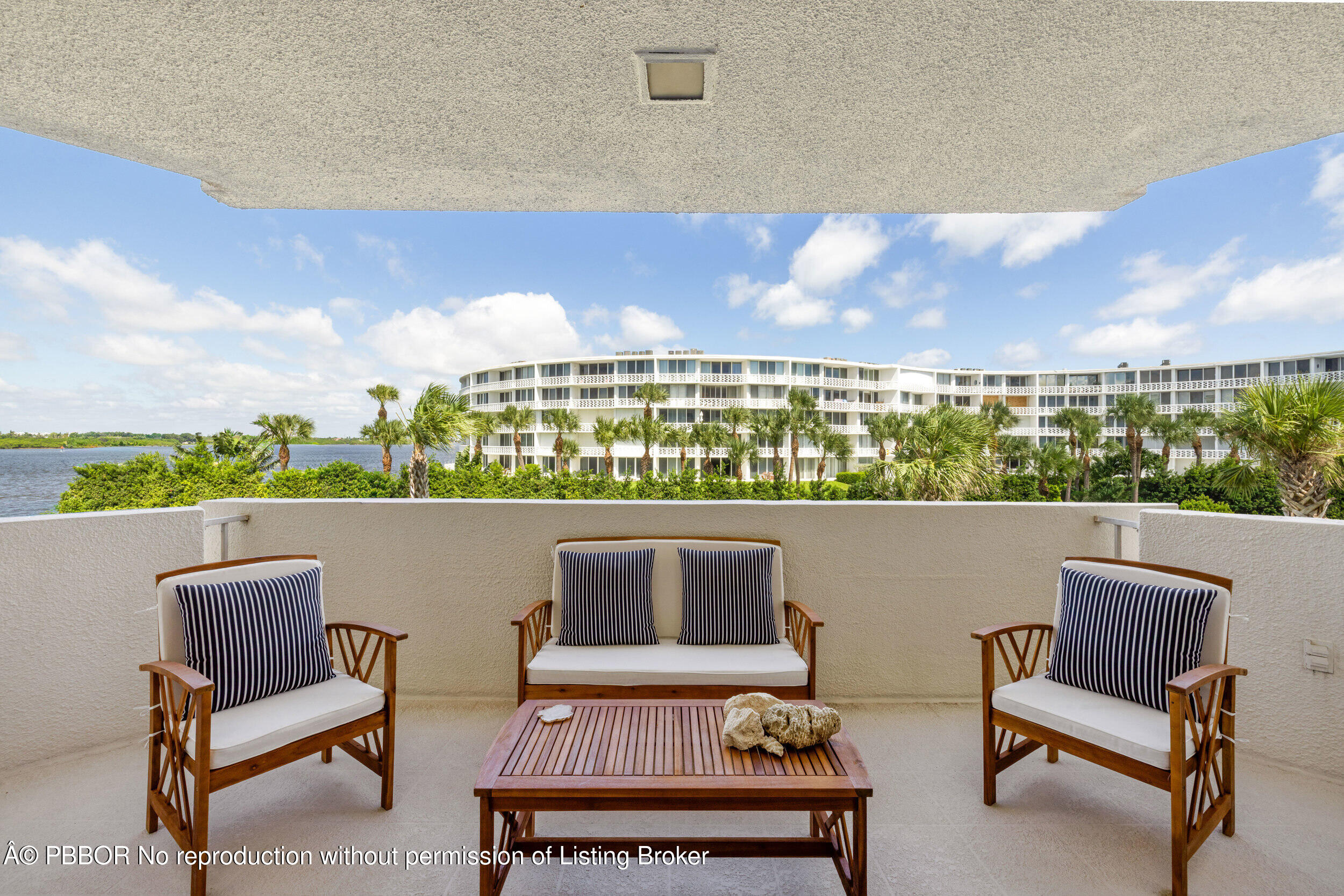 2773 S Ocean Boulevard, 2050