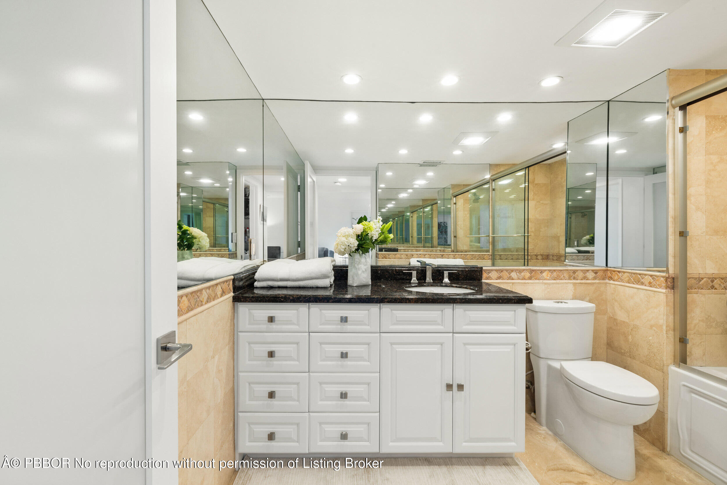 2773 S Ocean Boulevard, 2050