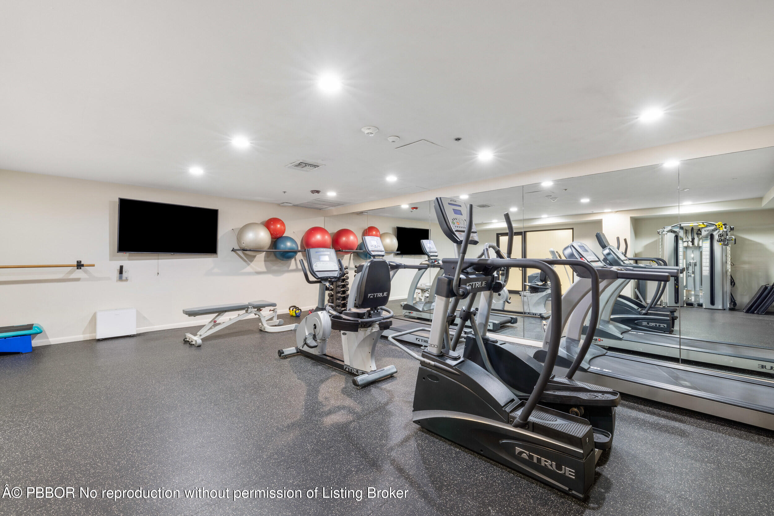 2778 S Ocean Boulevard 203S