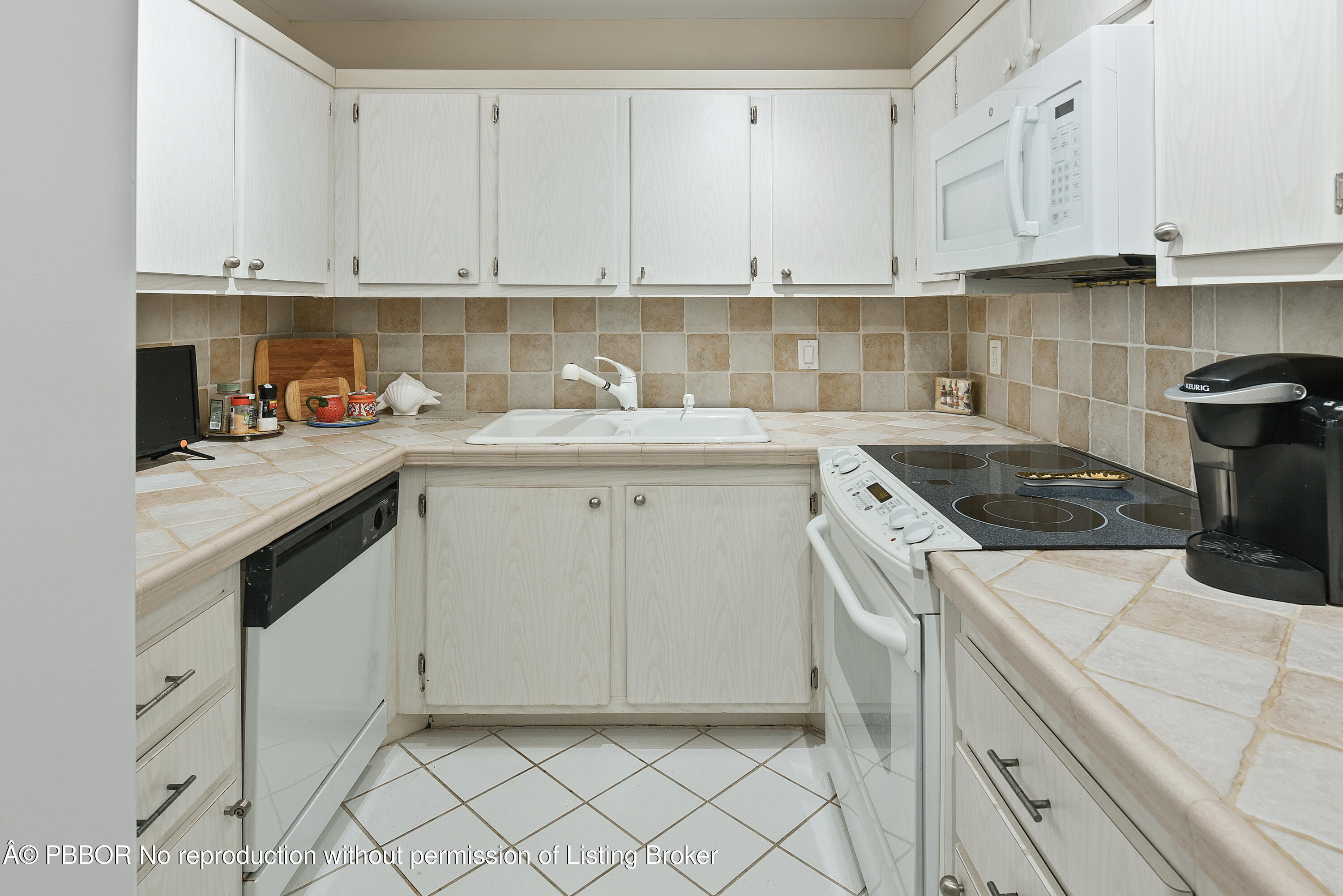 2773 S Ocean Boulevard 204