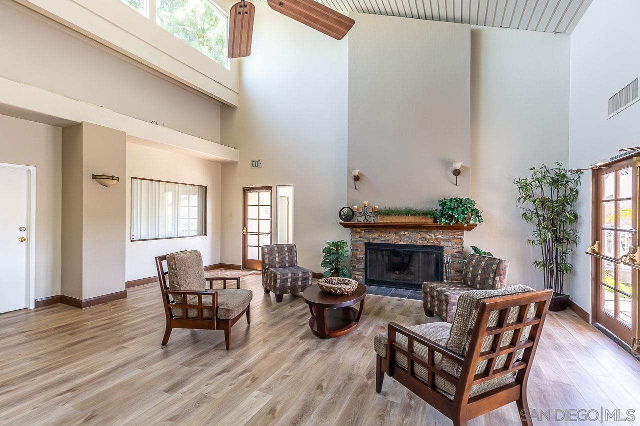 8571 Villa La Jolla Drive Unit: L