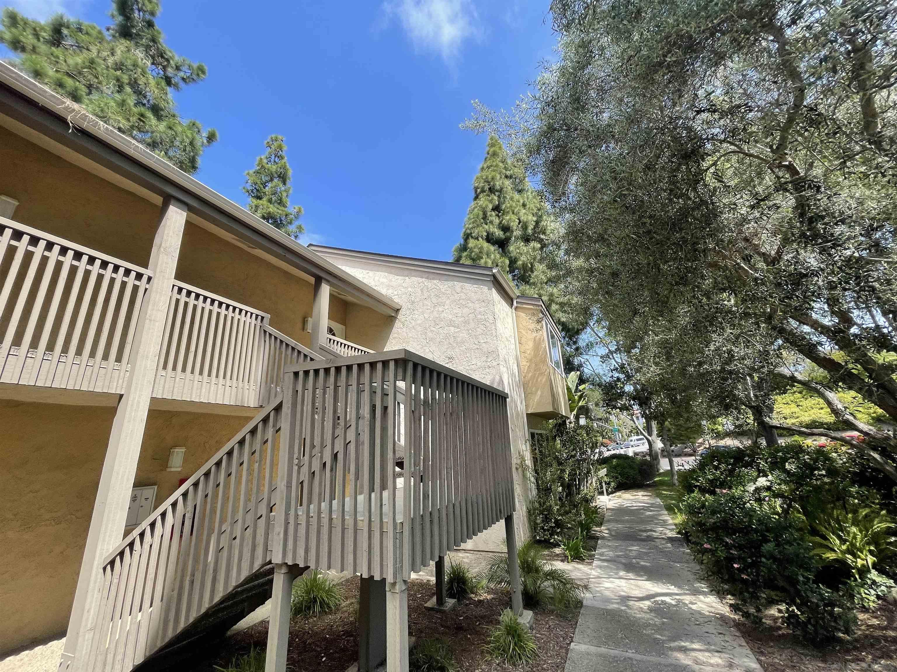 8571 Villa La Jolla Drive Unit: L