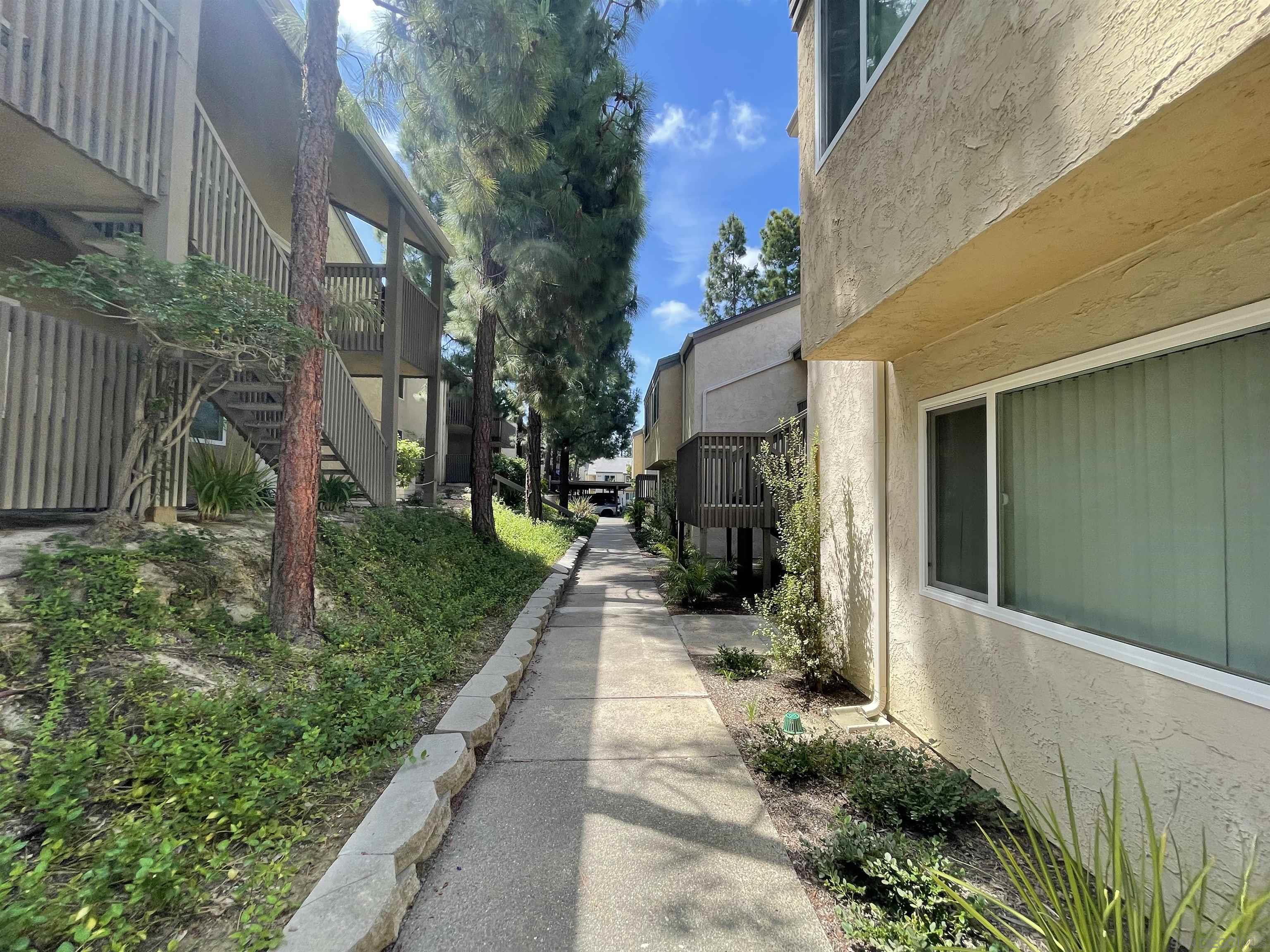 8571 Villa La Jolla Drive Unit: L