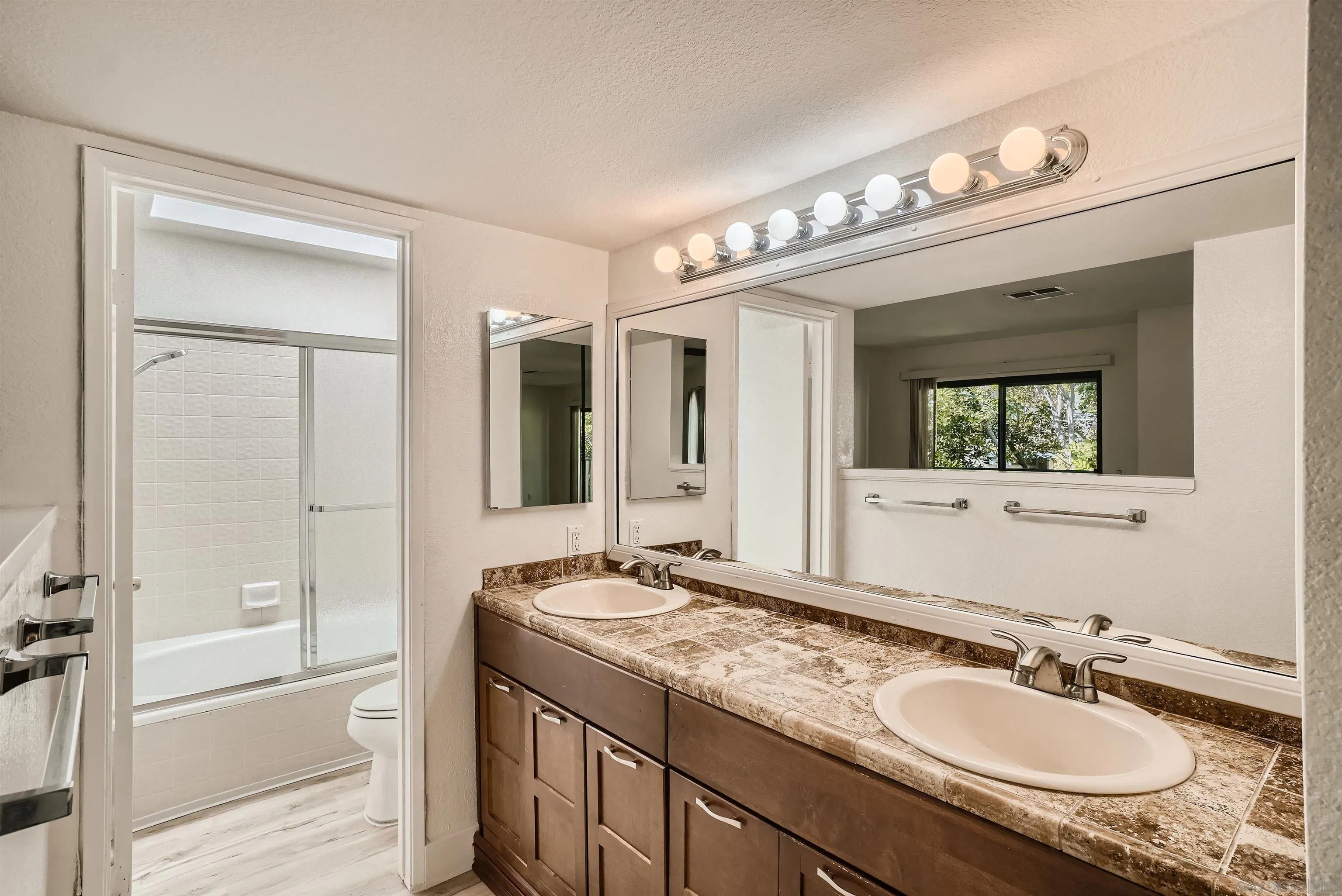 9270 Towne Centre Dr # 36