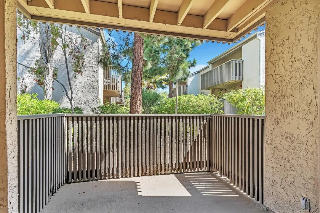 8521 Villa La Jolla Drive Unit: B