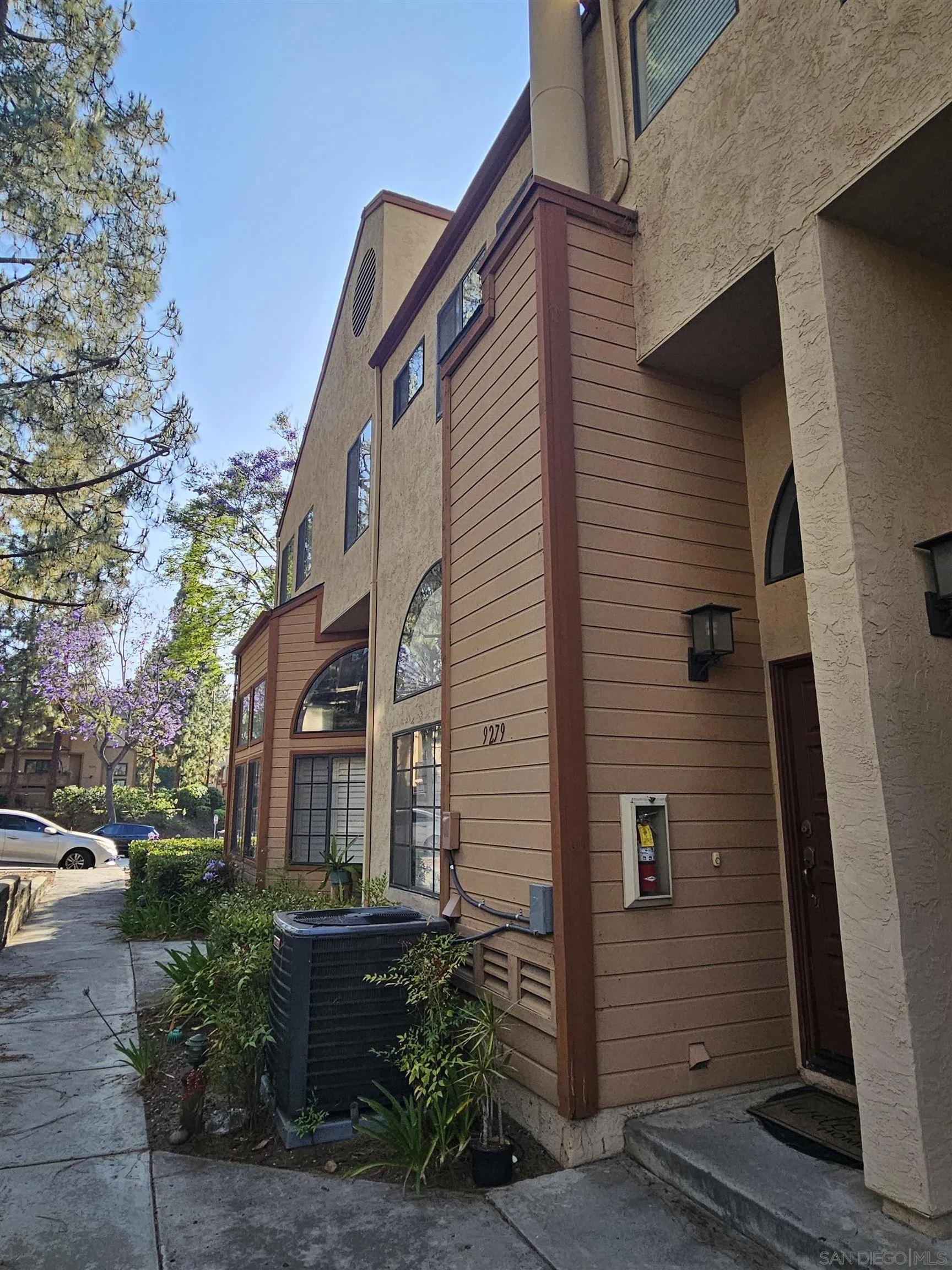 9279 Lake Murray Blvd. Unit B