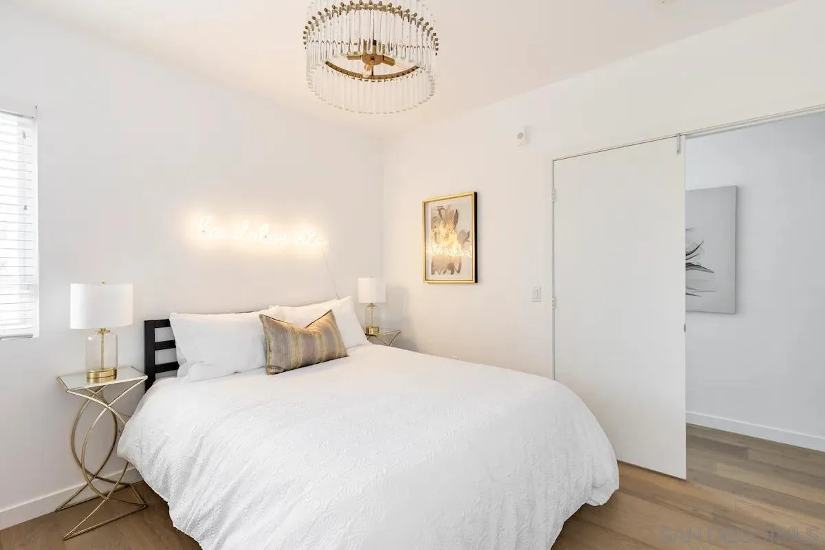 5437 Lauretta Street Unit B