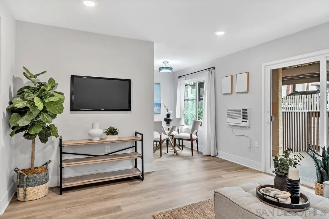 8644 Via Mallorca Unit F