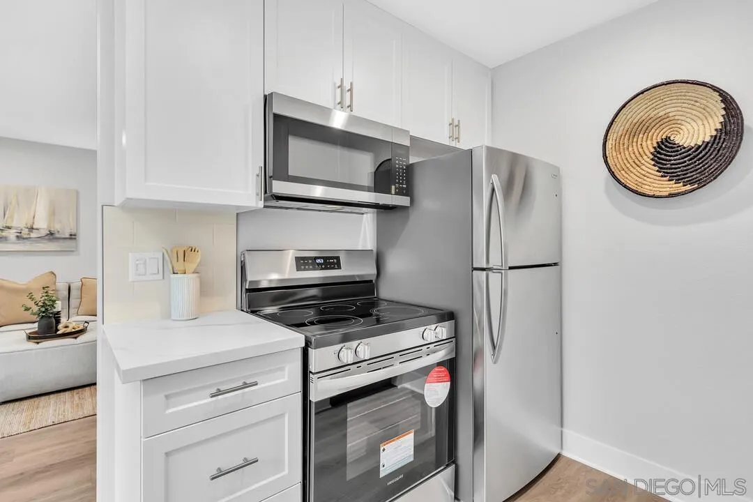 8644 Via Mallorca Unit F