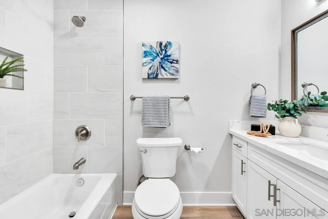 8644 Via Mallorca Unit F