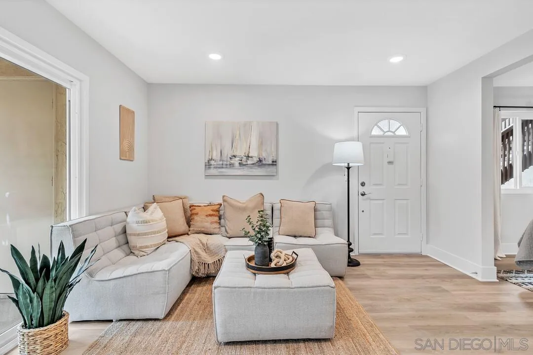 8644 Via Mallorca Unit F