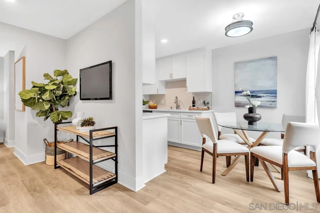 8644 Via Mallorca Unit F