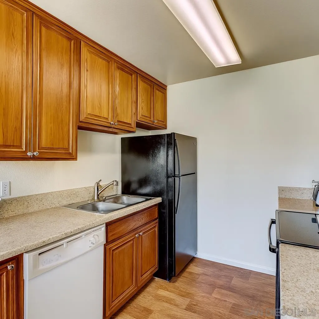 8628 Via Mallorca Unit A