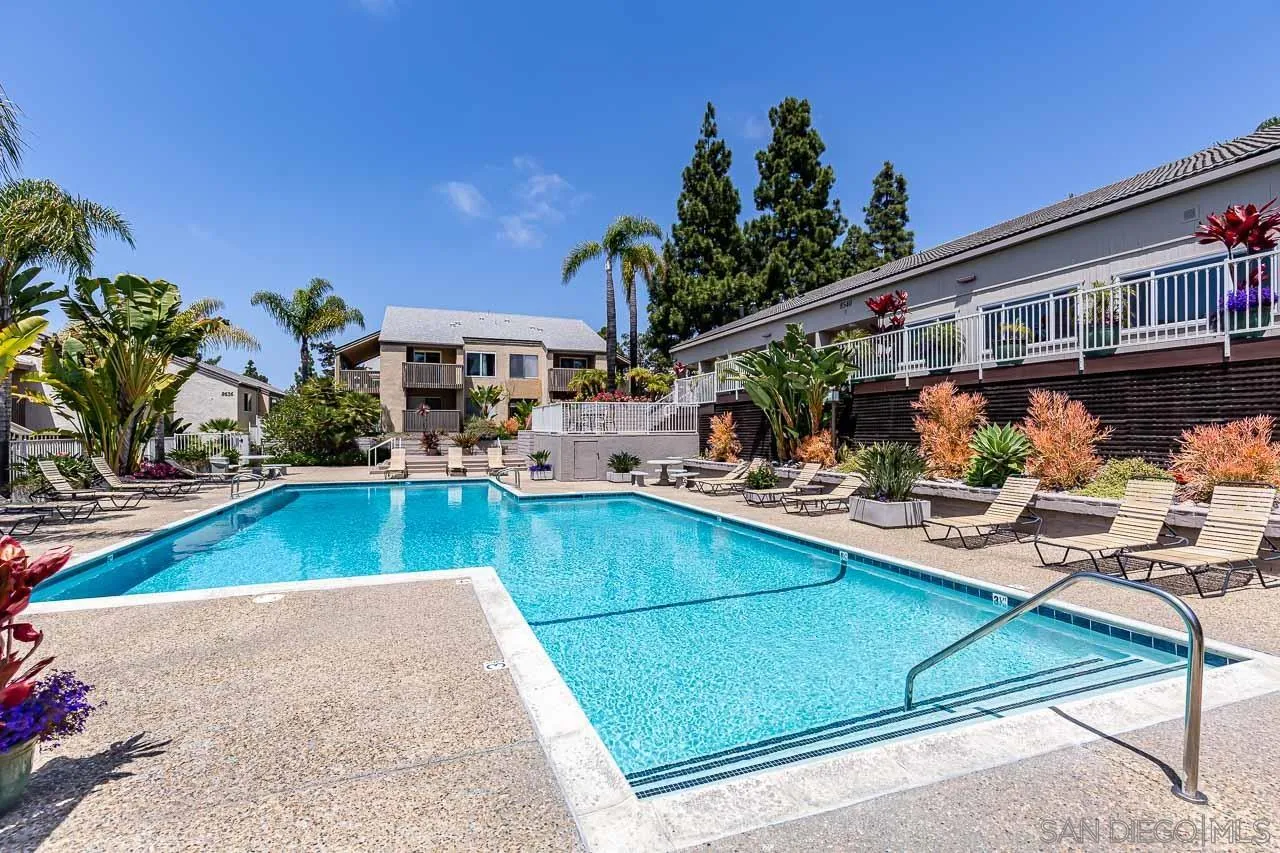 8628 Via Mallorca Unit A