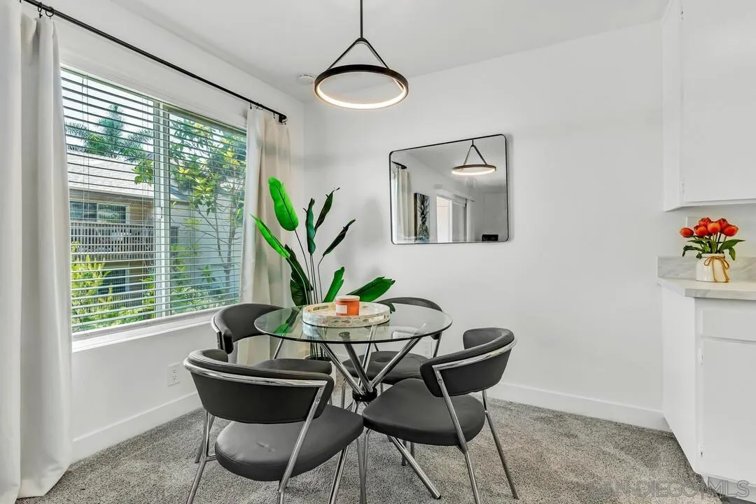 8515 Villa La Jolla Drive Unit: C