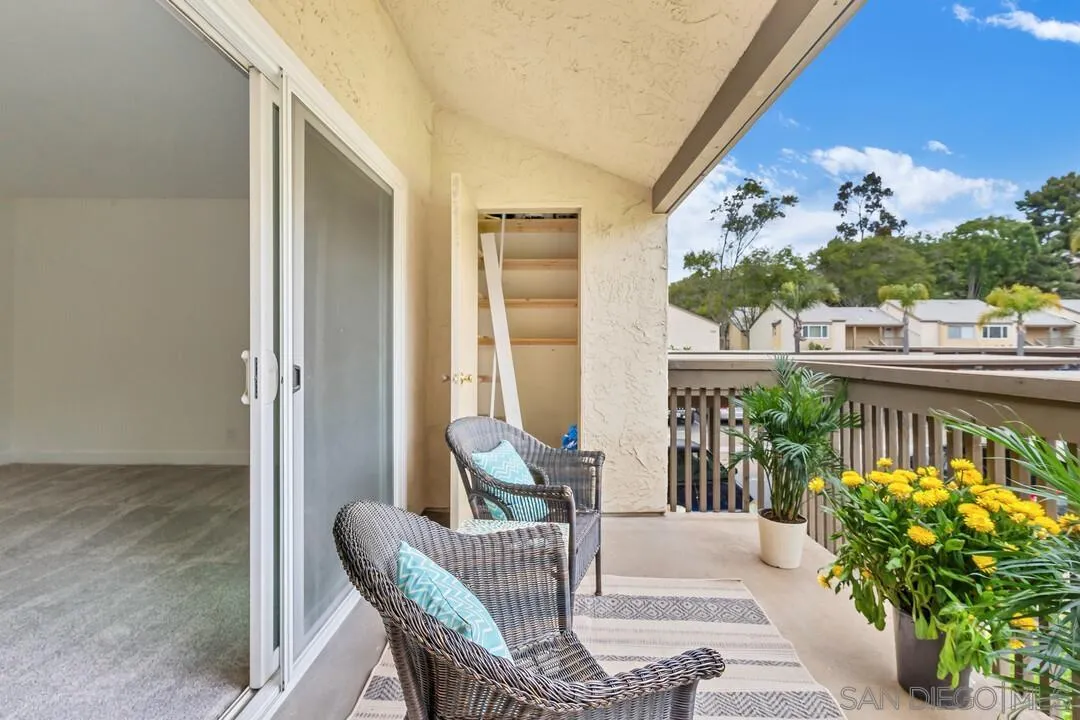 8515 Villa La Jolla Drive Unit: C