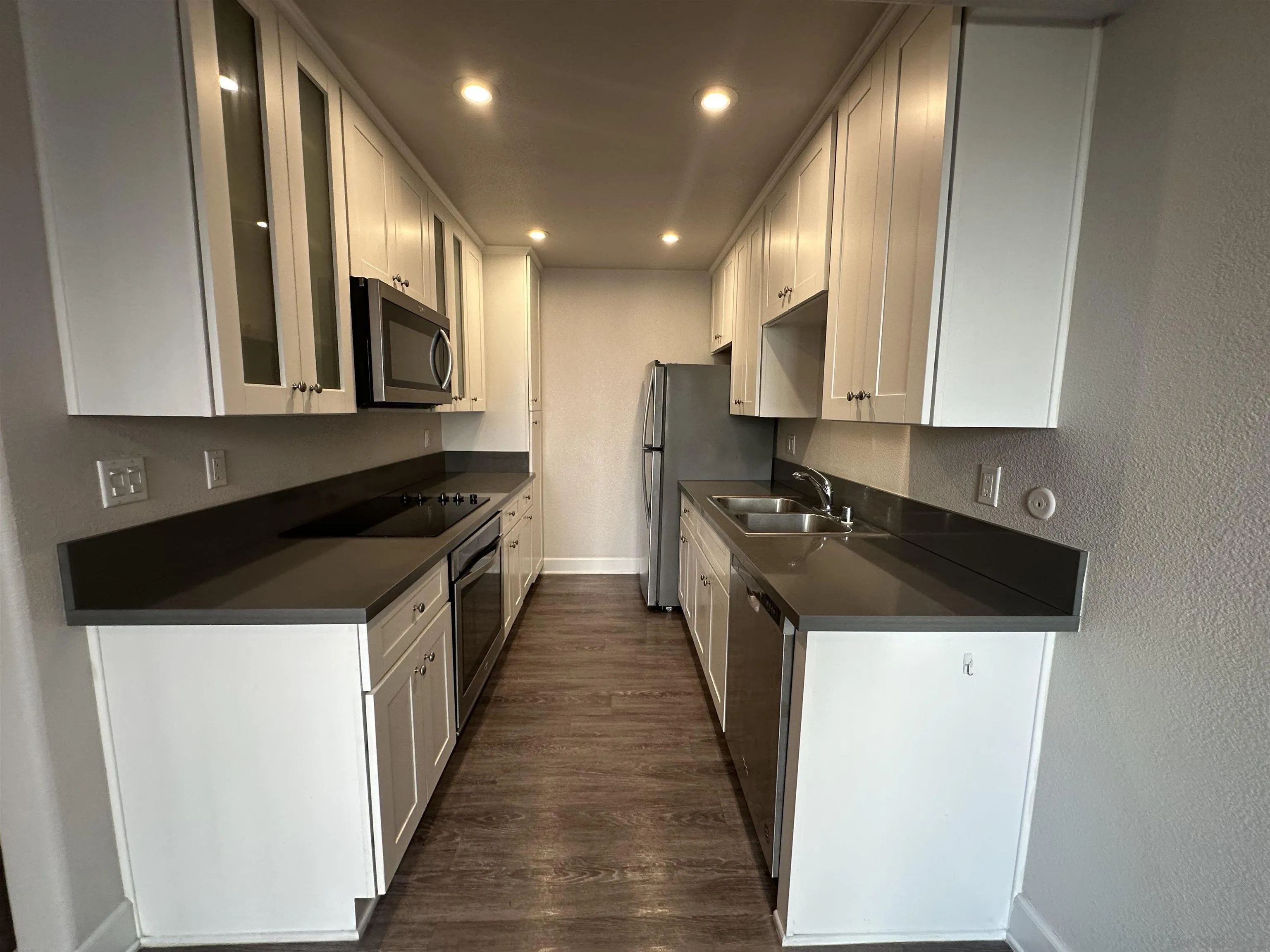 8548 Via Mallorca Unit B