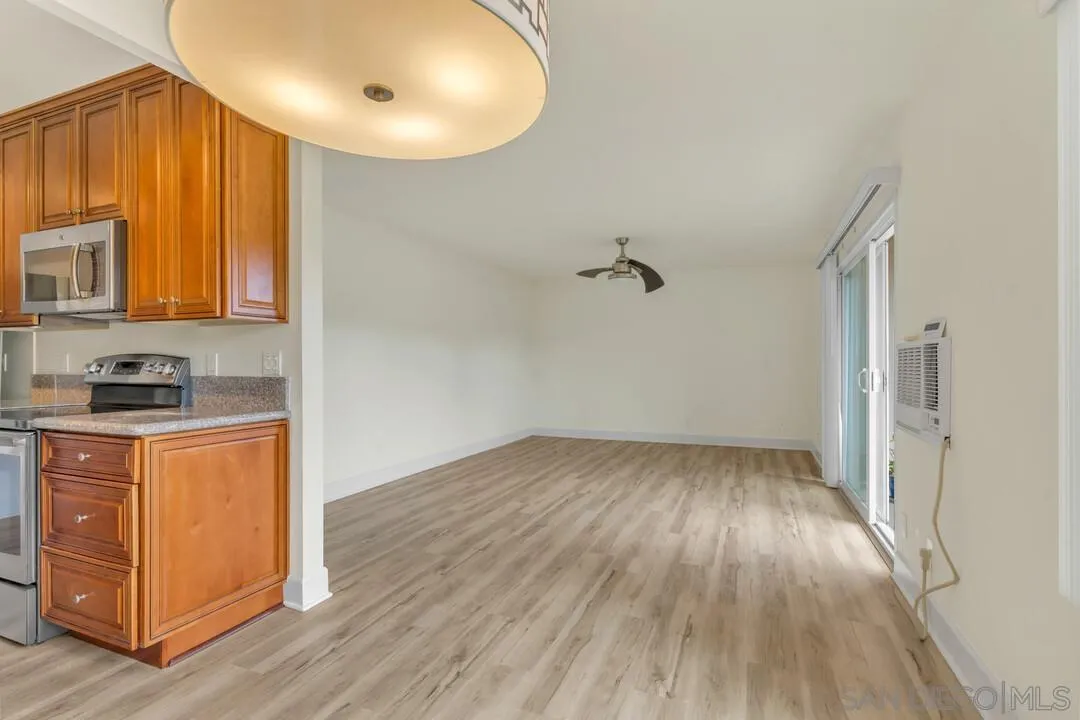 8640 Via Mallorca Unit E