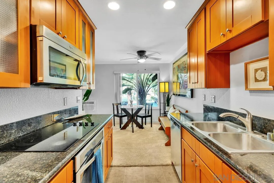 3116 Via Alicante Unit G