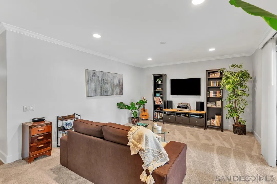 3116 Via Alicante Unit G