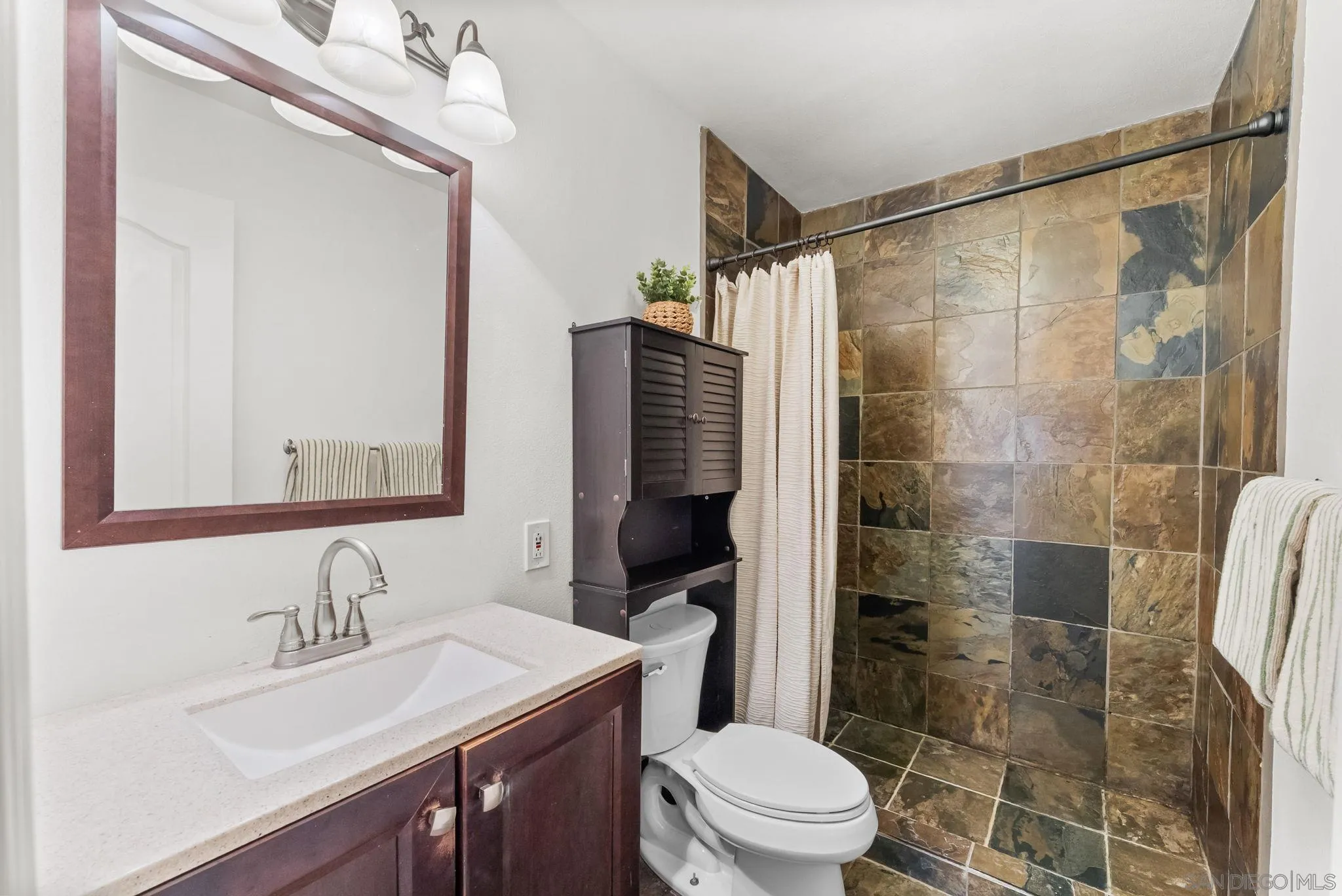 246 E 26th Street