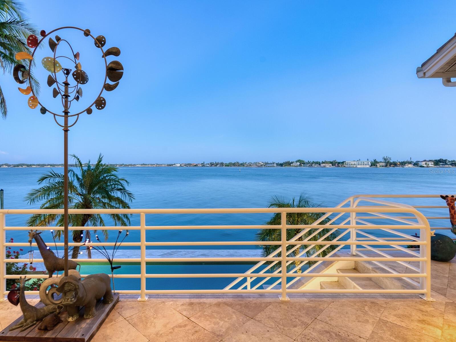 661 MOURNING DOVE DR