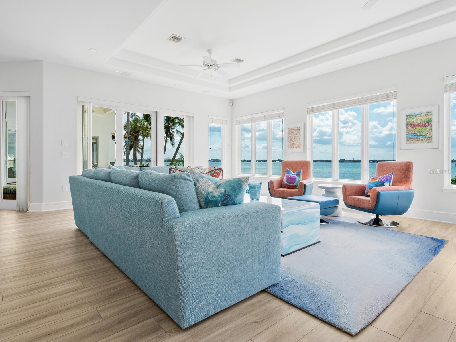 661 MOURNING DOVE DR