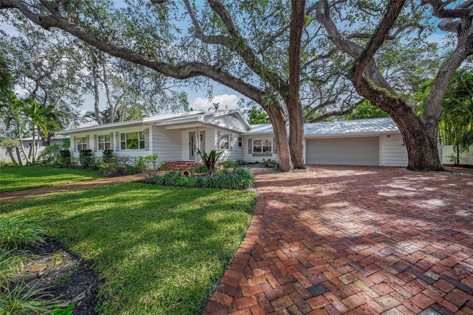 3331 OLD OAK DR
