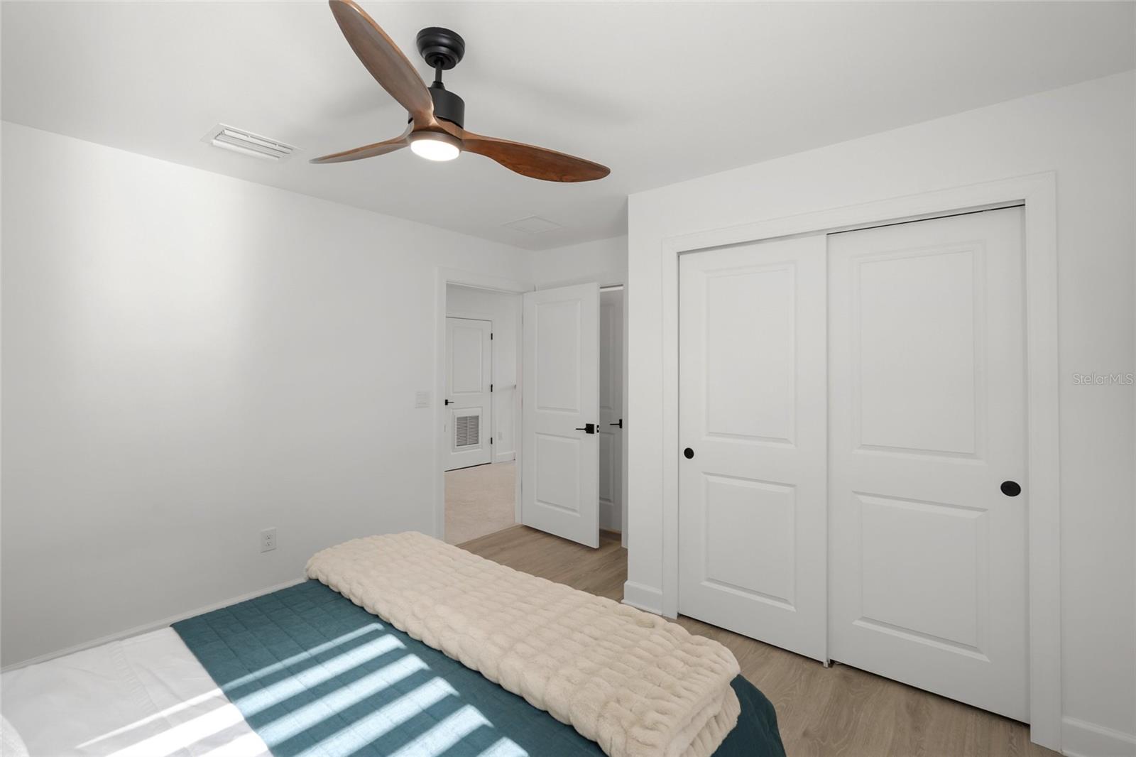 7765 GRANDE SHORES DR