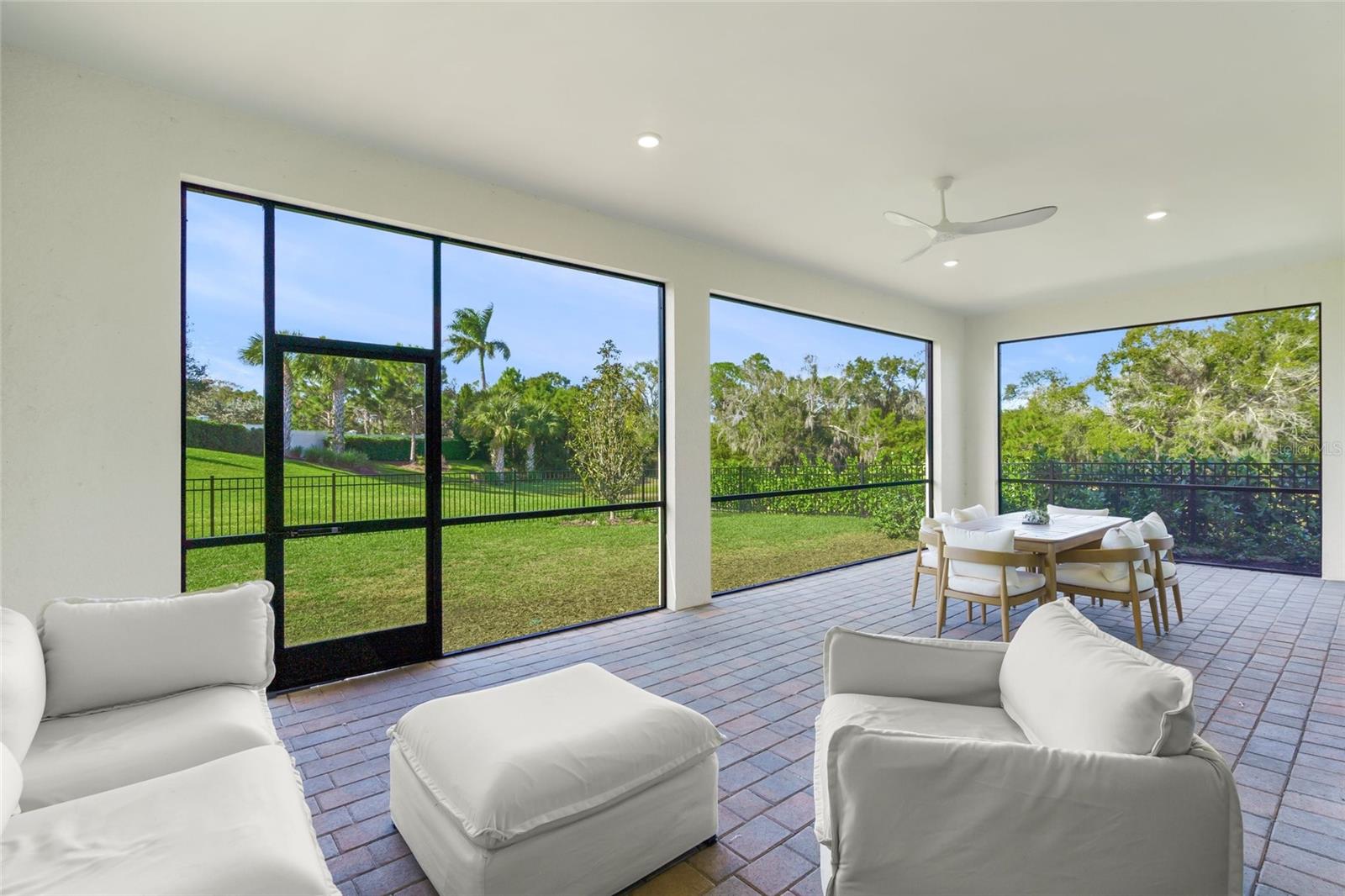 7765 GRANDE SHORES DR