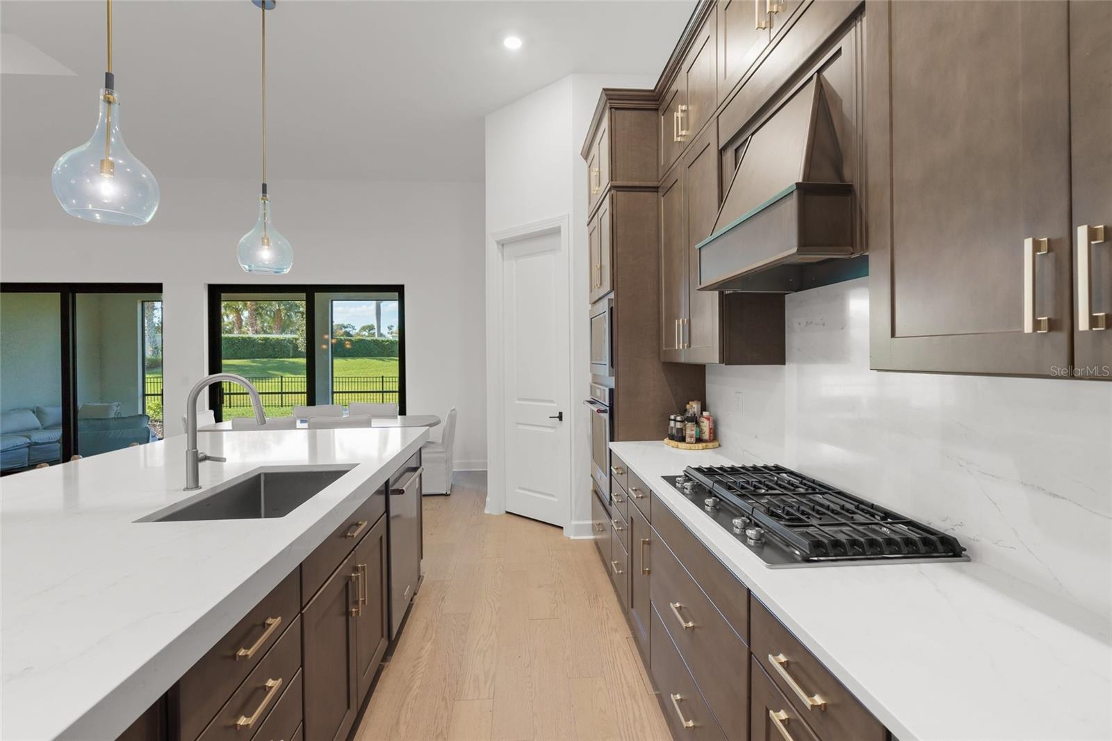 7765 GRANDE SHORES DR